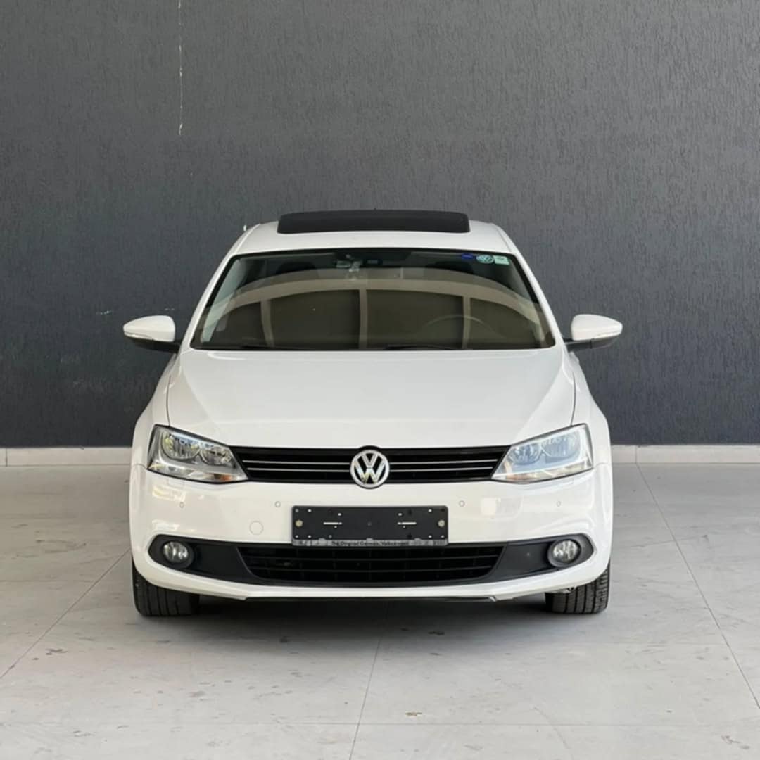 VOLKSWAGEN JETTA 2014